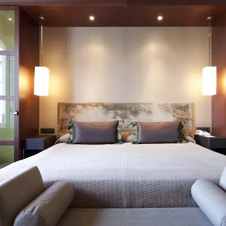 Center Hotel 4*