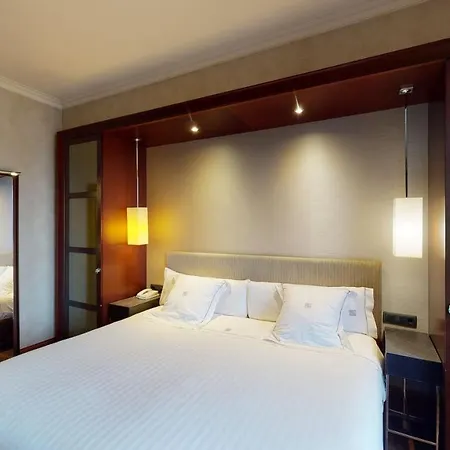 Center Hotel