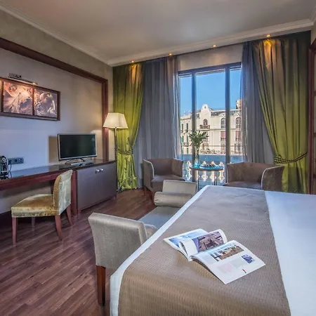 Hotel Center