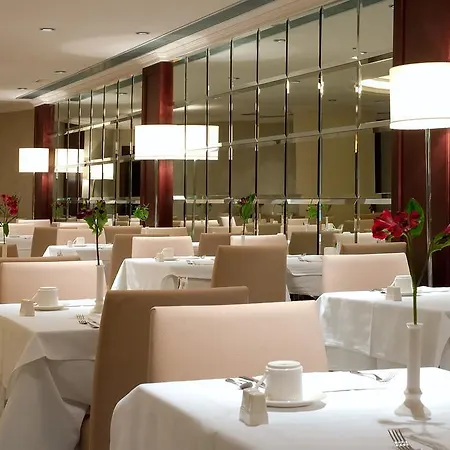 Hotel Center 4*